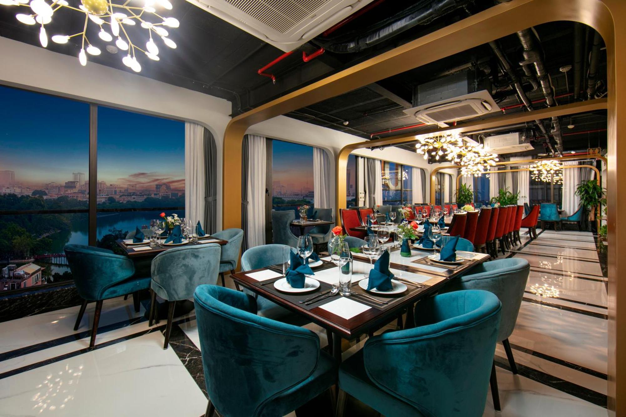 메이 드 빌 올드 쿼터 호텔 하노이 외부 사진 The 360° Restaurant
