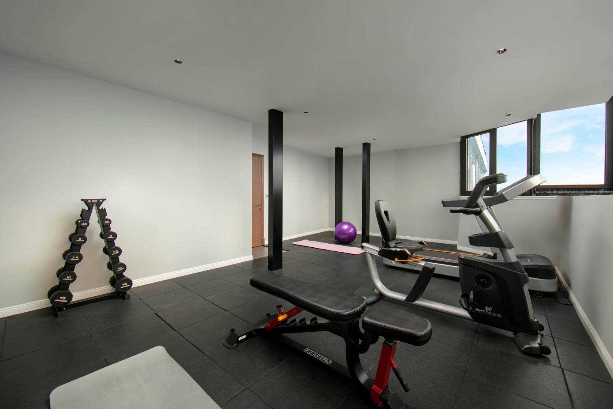 메이 드 빌 올드 쿼터 호텔 하노이 외부 사진 The gym at the 2012 Olympic Village